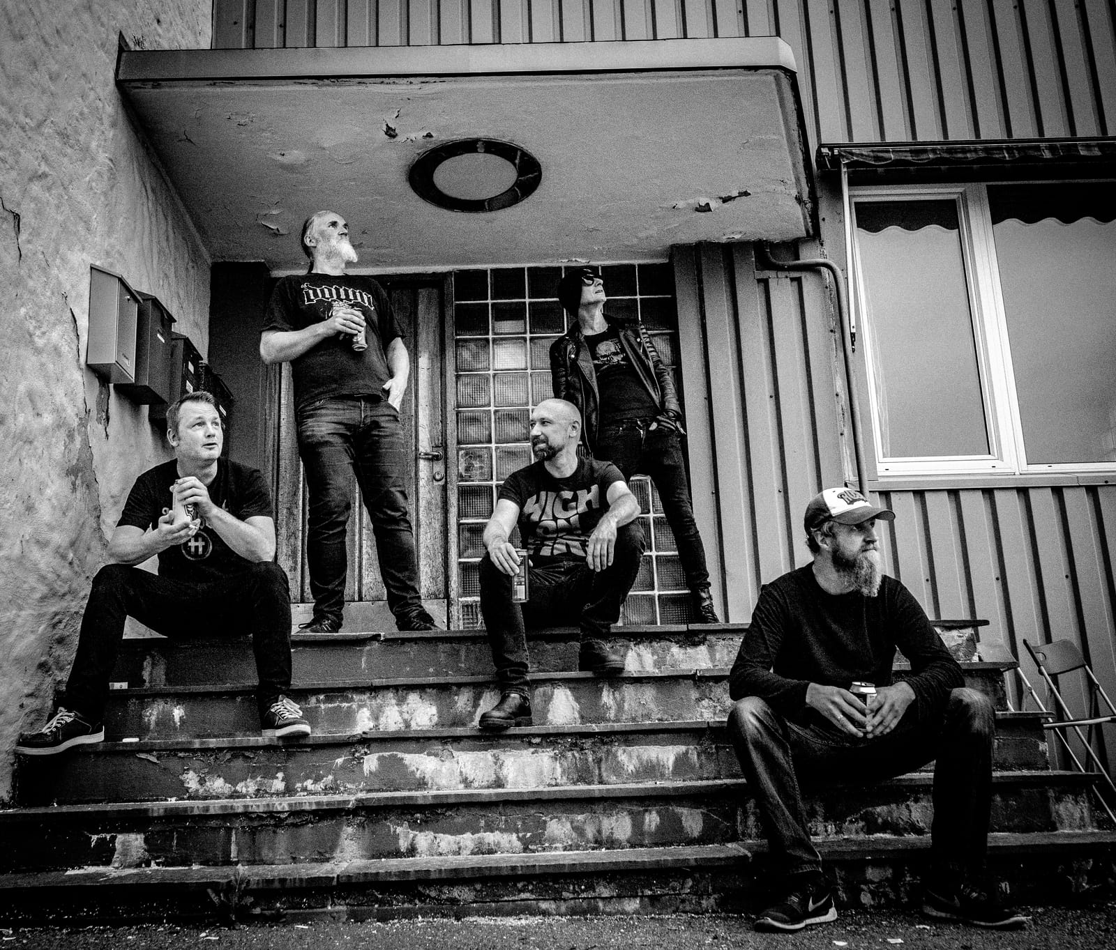 Beerbreak-on-the-stairs