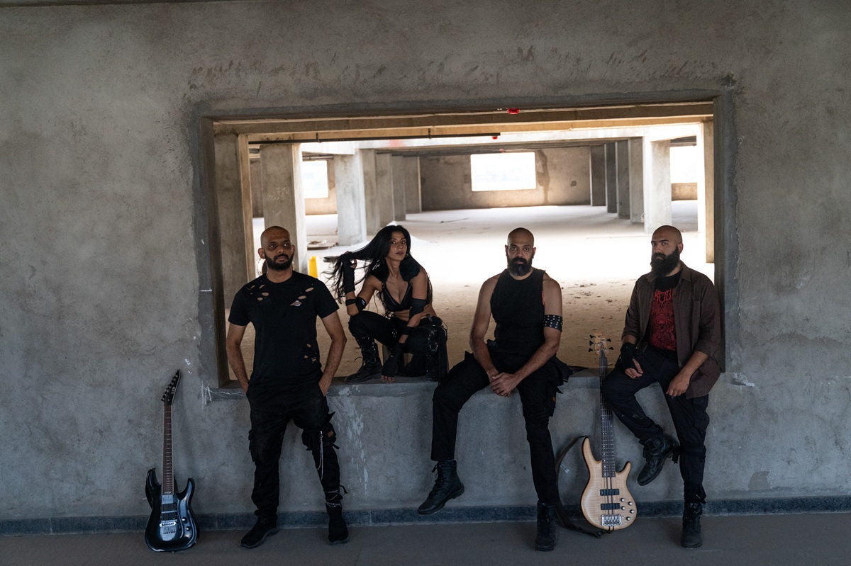 band (1)